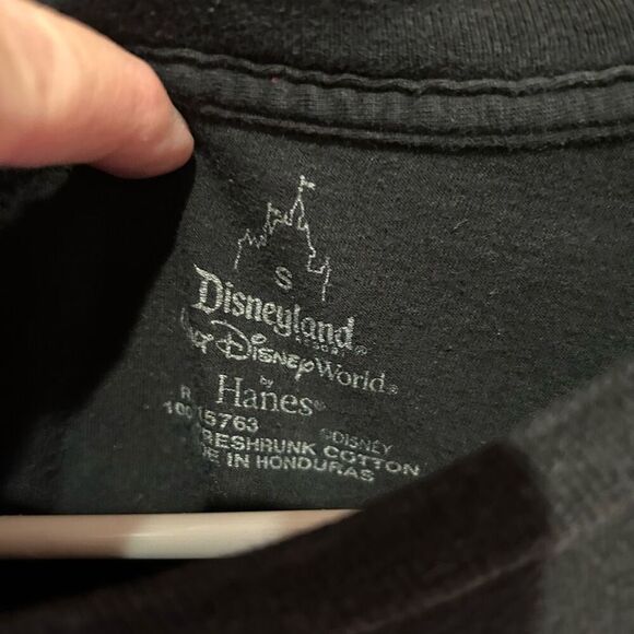 Disney men’s small tshirt Mickey Mouse short sleeve - Picture 2 of 5